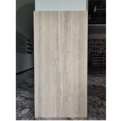 Modelo de baldosas de efecto de piedra de pared de travertino blanco y beige sin pulir 600x1200mm para interiores