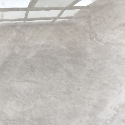 Tejas de pared en el exterior del edificio Balcón Tejas de mármol en el frente Pared de ladrillo Apoyo al diseño Precios