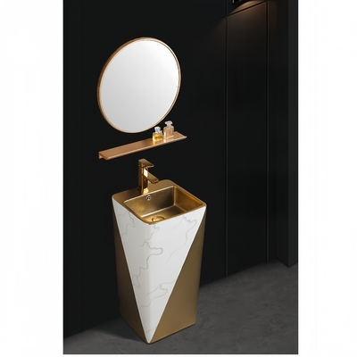 Cubiertos modernos de pedestal de diseño tradicional de doble descarga con baldosas decorativas de retroesplash